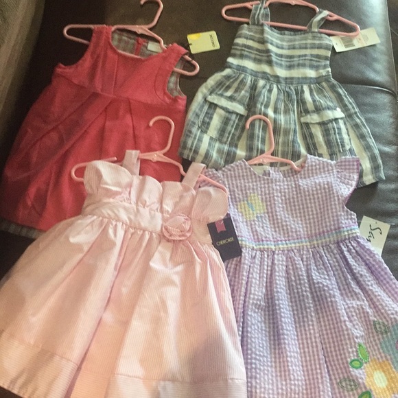 Baby dresses bundled 4 pcs - Picture 1 of 1